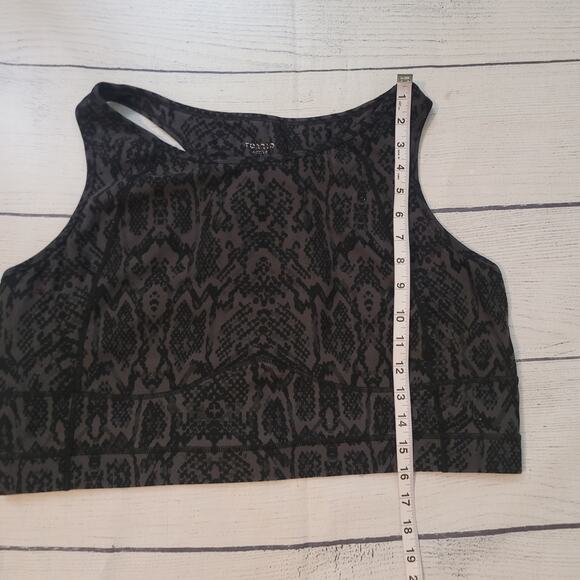 Torrid Size 4 Activewear Low-Impact Wireless Sports Bra Animal Print Gym Wear - Picture 4 of 7